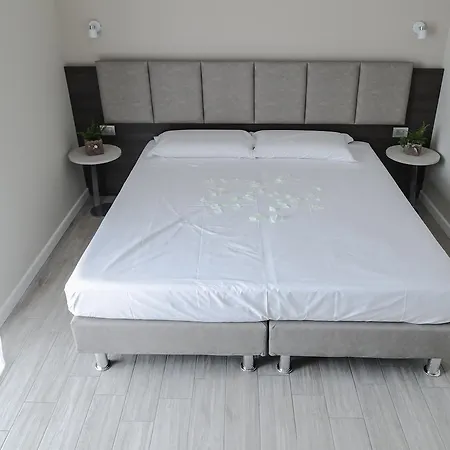Residenza Angelica Λατζίζε