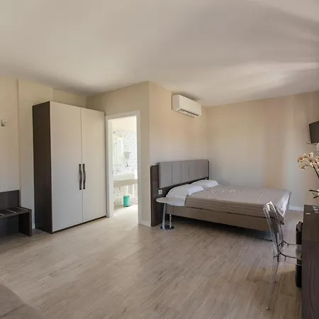 Residenza Angelica לינה וארוחת בוקר